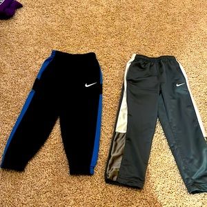 (2) Nike joggers size 4T